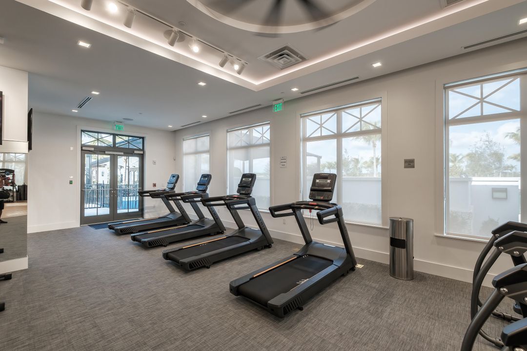 For Rent: $5,300 (4 beds, 3 baths, 2640 Square Feet)