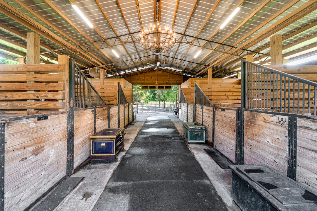 For Rent: $10,000 (1 beds, 1 baths, 1782 Square Feet)