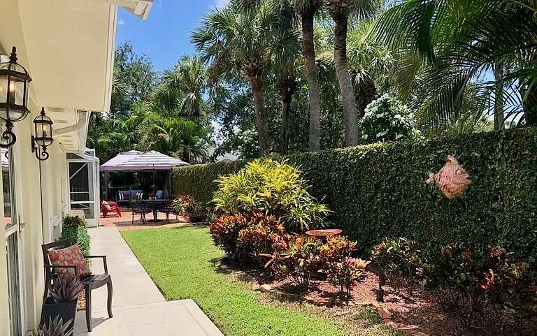 Active With Contract: $669,900 (2 beds, 2 baths, 1525 Square Feet)