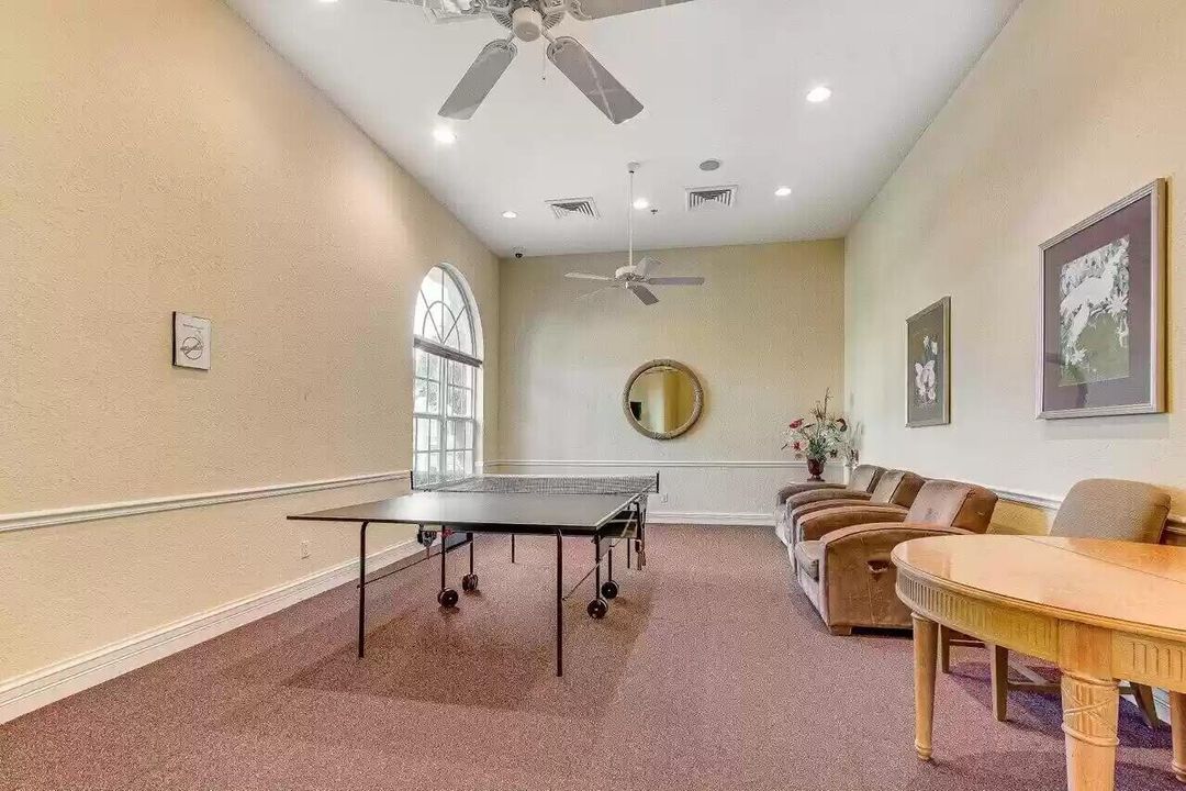 For Sale: $559,000 (3 beds, 2 baths, 1900 Square Feet)