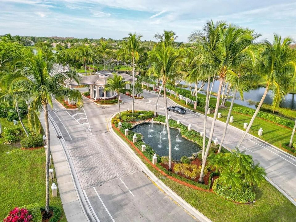 For Sale: $559,000 (3 beds, 2 baths, 1900 Square Feet)