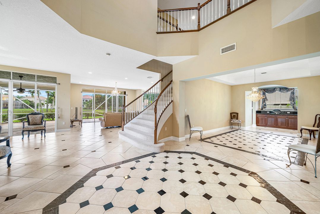 Под контрактом: $1,090,000 (6 спален, 5 ванн, 4168 Квадратных фут)