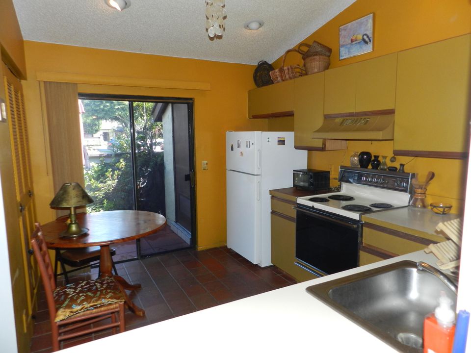 En Venta: $199,000 (2 camas, 2 baños, 1298 Pies cuadrados)