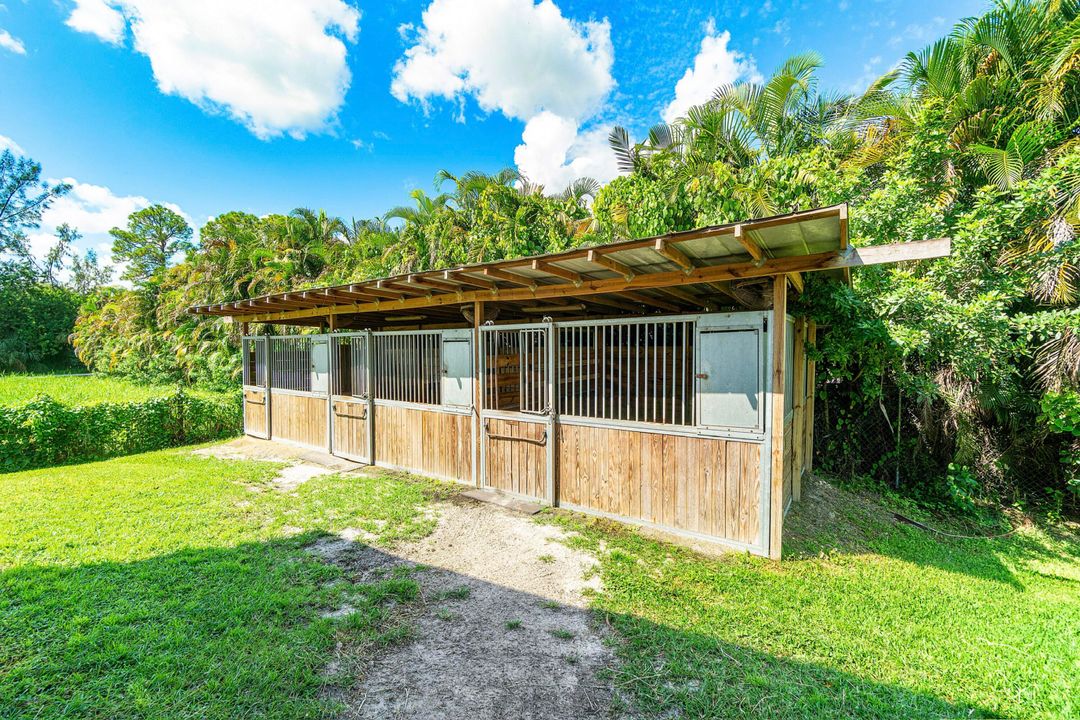 For Rent: $10,000 (1 beds, 1 baths, 1782 Square Feet)