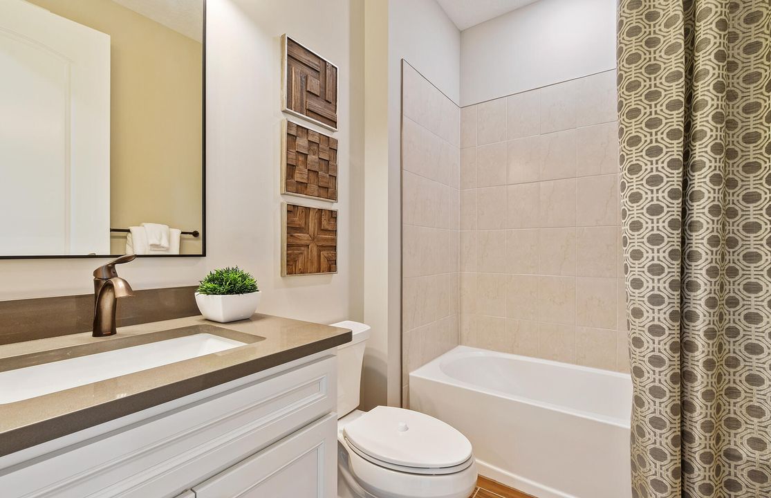 Active With Contract: $463,480 (2 beds, 2 baths, 1943 Square Feet)