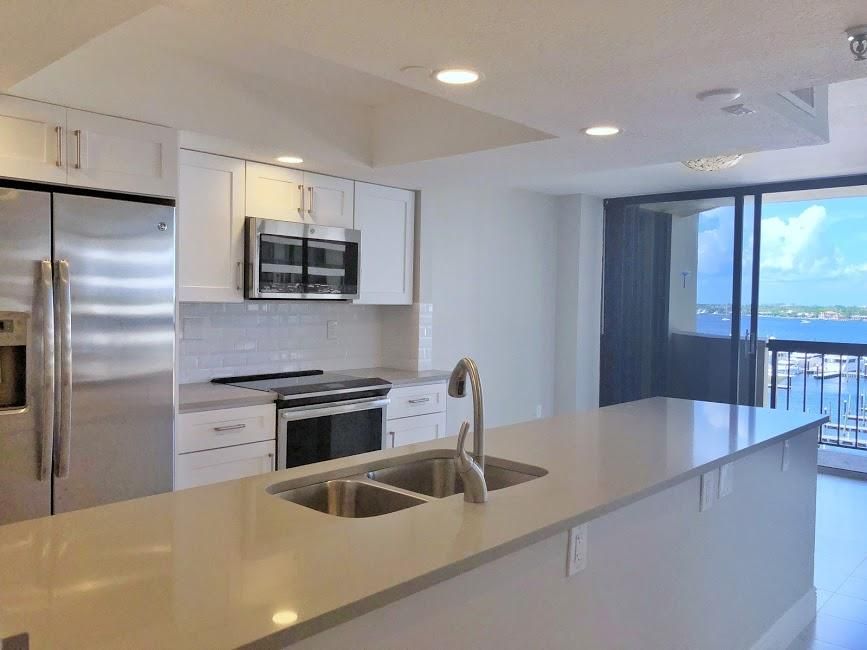 For Sale: $899,000 (2 beds, 2 baths, 1715 Square Feet)