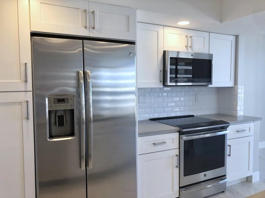 For Sale: $899,000 (2 beds, 2 baths, 1715 Square Feet)