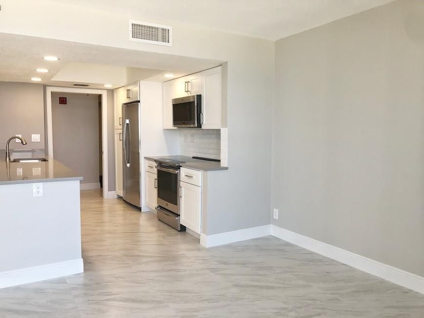 For Sale: $899,000 (2 beds, 2 baths, 1715 Square Feet)