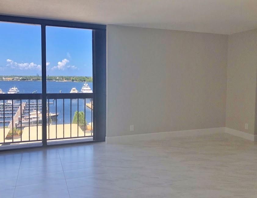 For Sale: $899,000 (2 beds, 2 baths, 1715 Square Feet)