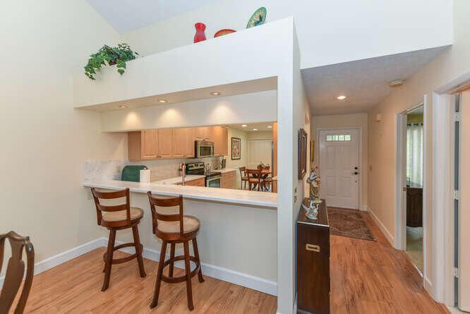 Activo con contrato: $389,000 (2 camas, 2 baños, 1396 Pies cuadrados)