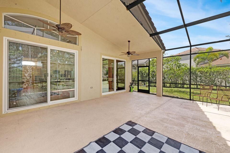 For Rent: $4,000 (3 beds, 2 baths, 2023 Square Feet)