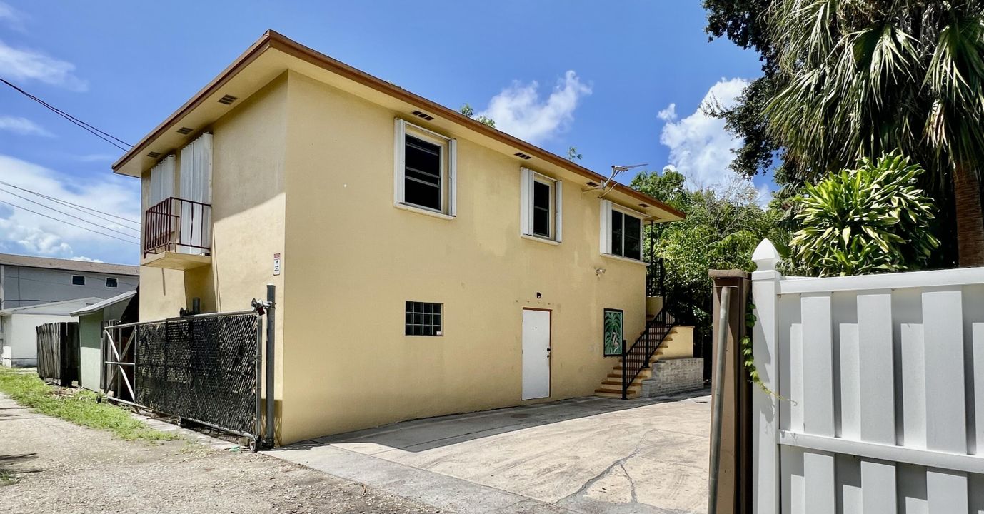 Active With Contract: $699,000 (0 beds, 0 baths, 1456 Square Feet)