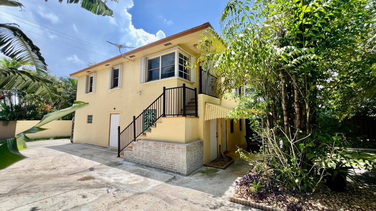 Active With Contract: $699,000 (0 beds, 0 baths, 1456 Square Feet)