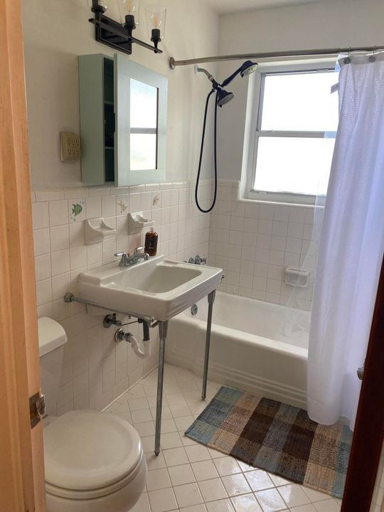 Active With Contract: $699,000 (0 beds, 0 baths, 1456 Square Feet)