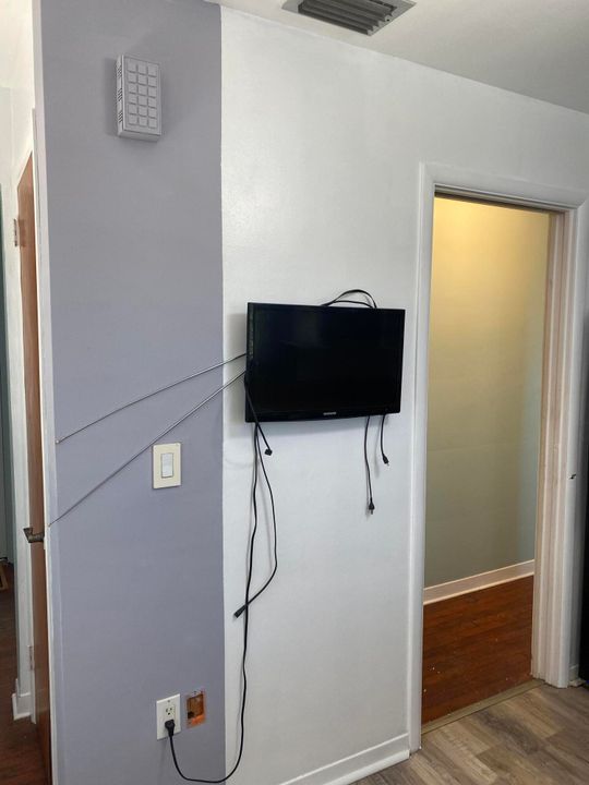 Active With Contract: $699,000 (0 beds, 0 baths, 1456 Square Feet)