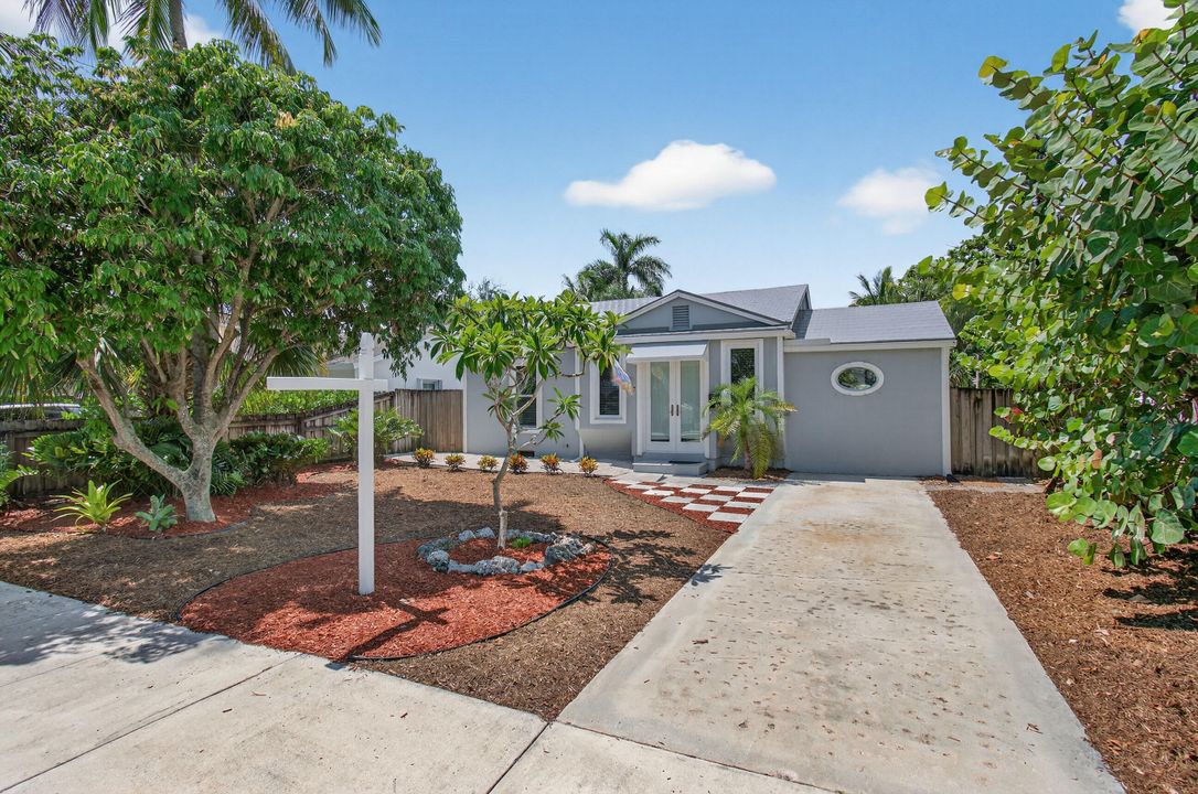 Recently Rented: $3,500 (3 beds, 3 baths, 1335 Square Feet)