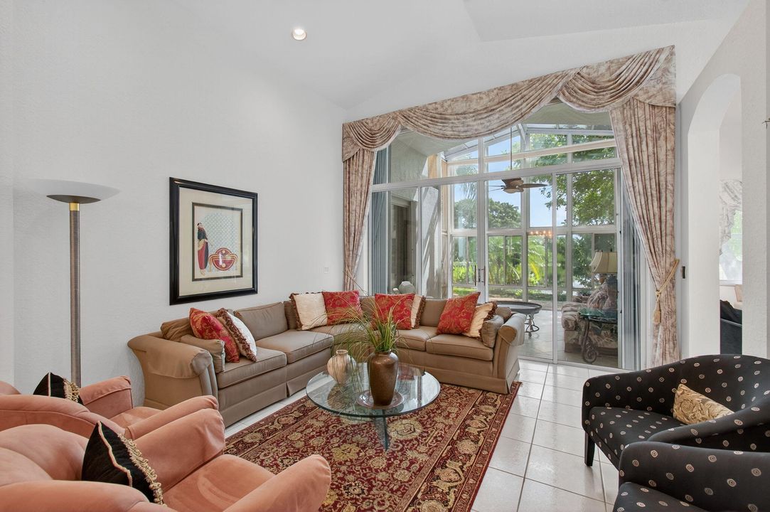 Active With Contract: $699,000 (3 beds, 2 baths, 2277 Square Feet)