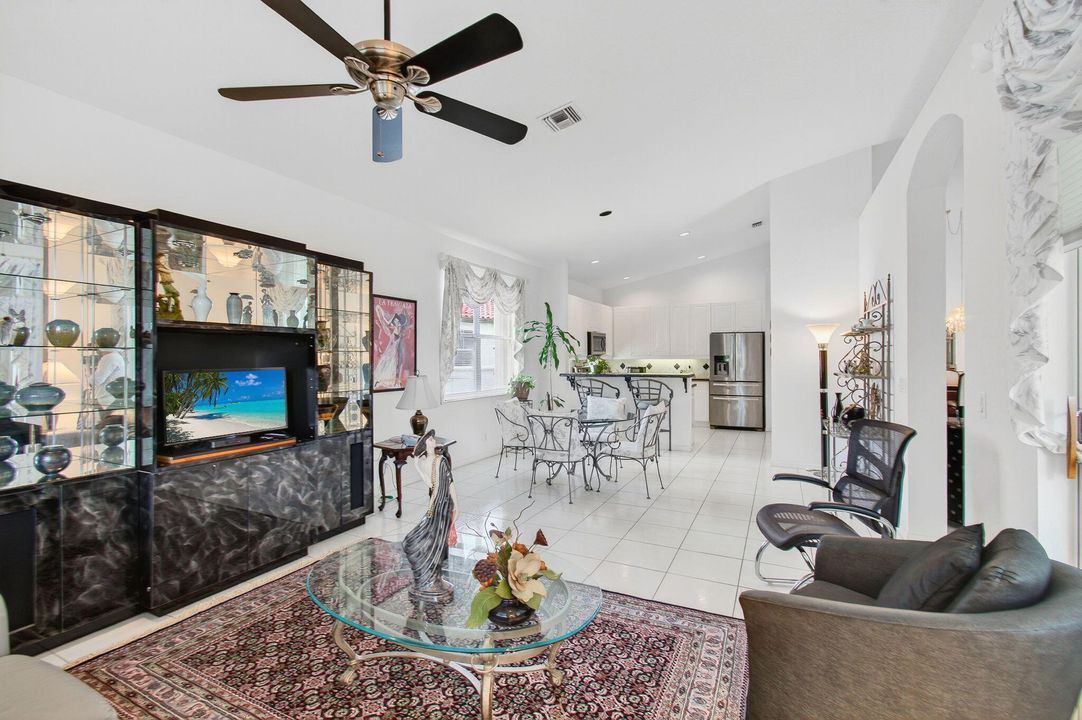 Active With Contract: $699,000 (3 beds, 2 baths, 2277 Square Feet)