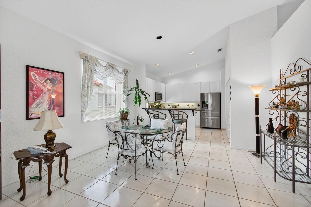 Active With Contract: $699,000 (3 beds, 2 baths, 2277 Square Feet)