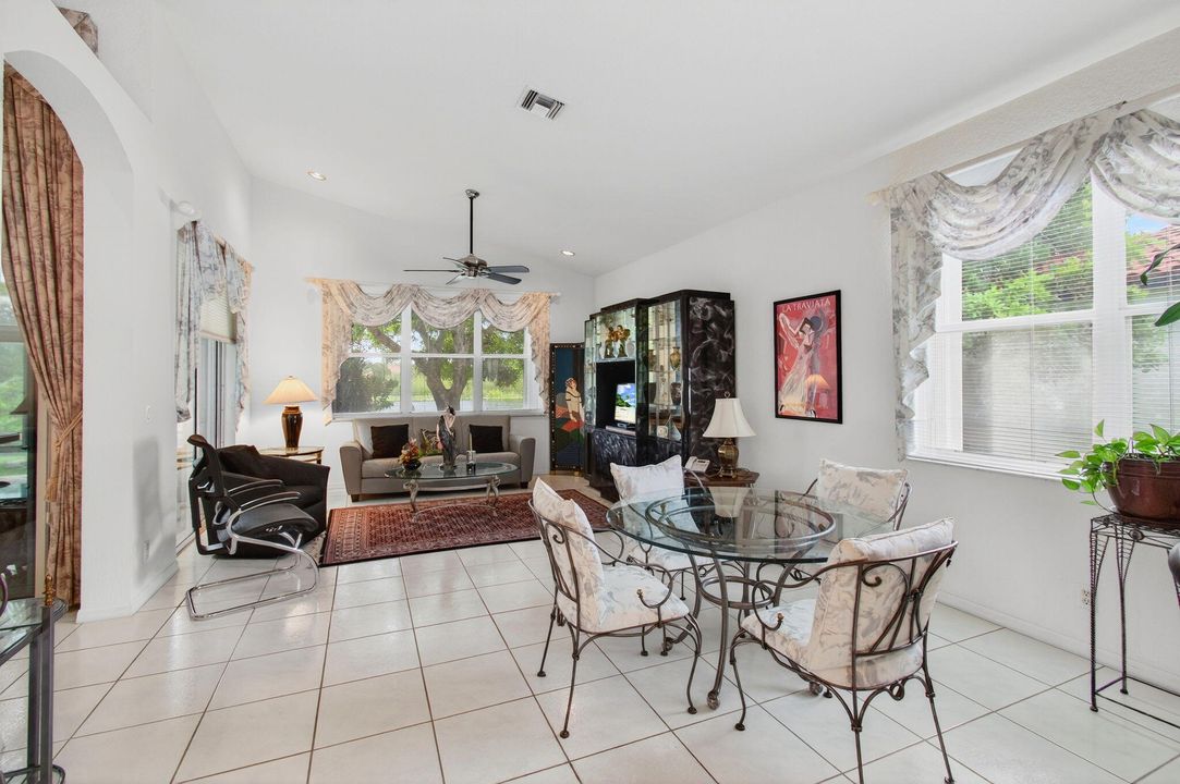 Active With Contract: $699,000 (3 beds, 2 baths, 2277 Square Feet)