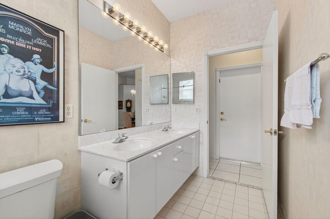 Active With Contract: $699,000 (3 beds, 2 baths, 2277 Square Feet)