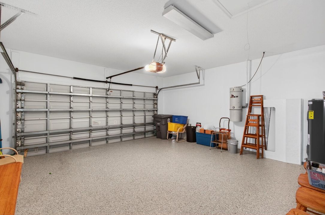 Active With Contract: $699,000 (3 beds, 2 baths, 2277 Square Feet)