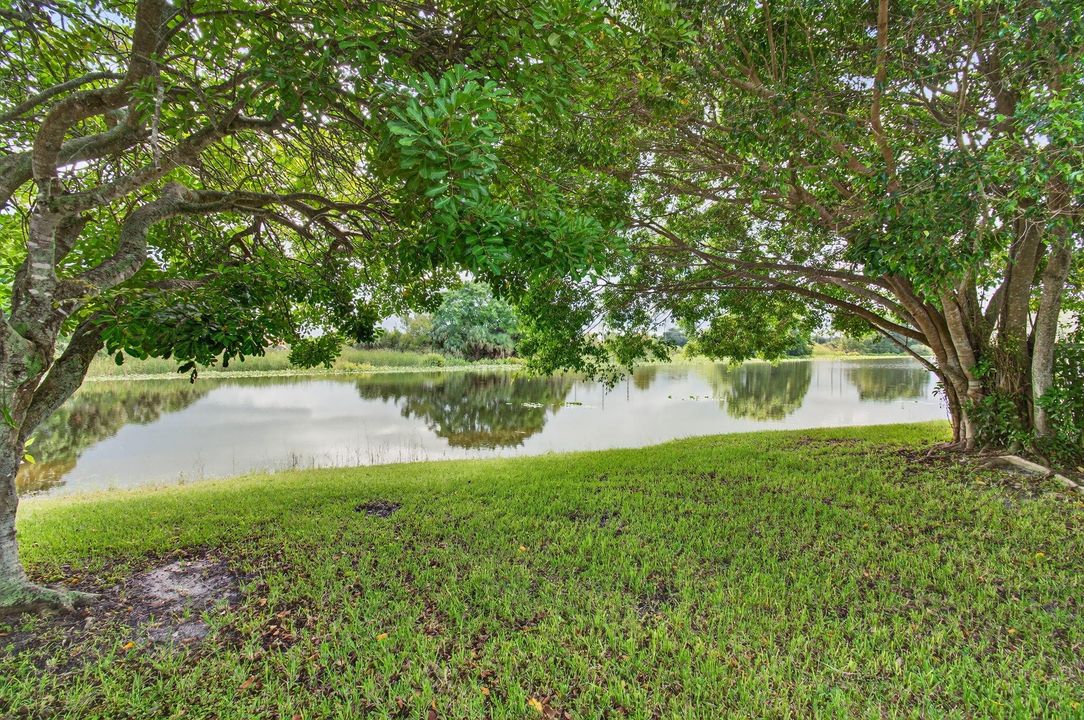 Active With Contract: $699,000 (3 beds, 2 baths, 2277 Square Feet)