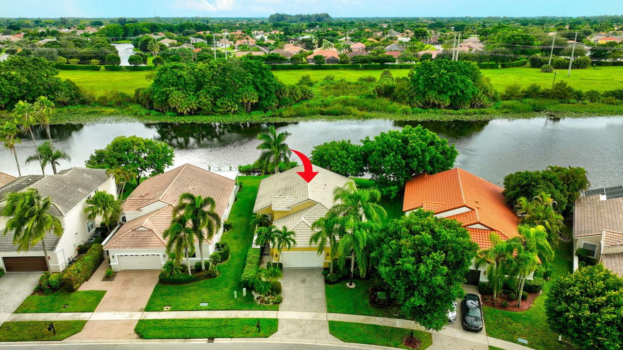 Active With Contract: $699,000 (3 beds, 2 baths, 2277 Square Feet)