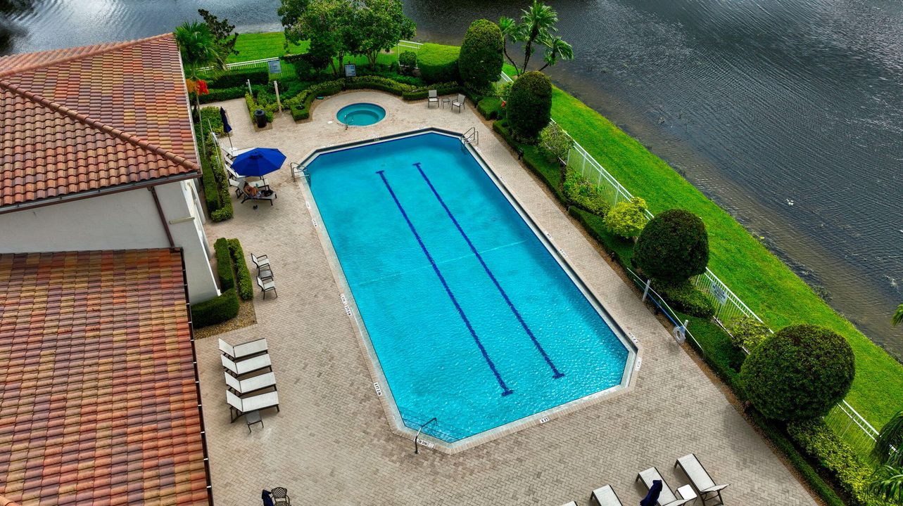 Active With Contract: $699,000 (3 beds, 2 baths, 2277 Square Feet)