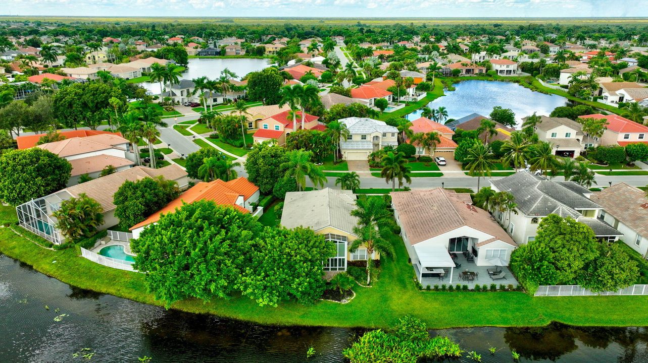 Active With Contract: $699,000 (3 beds, 2 baths, 2277 Square Feet)