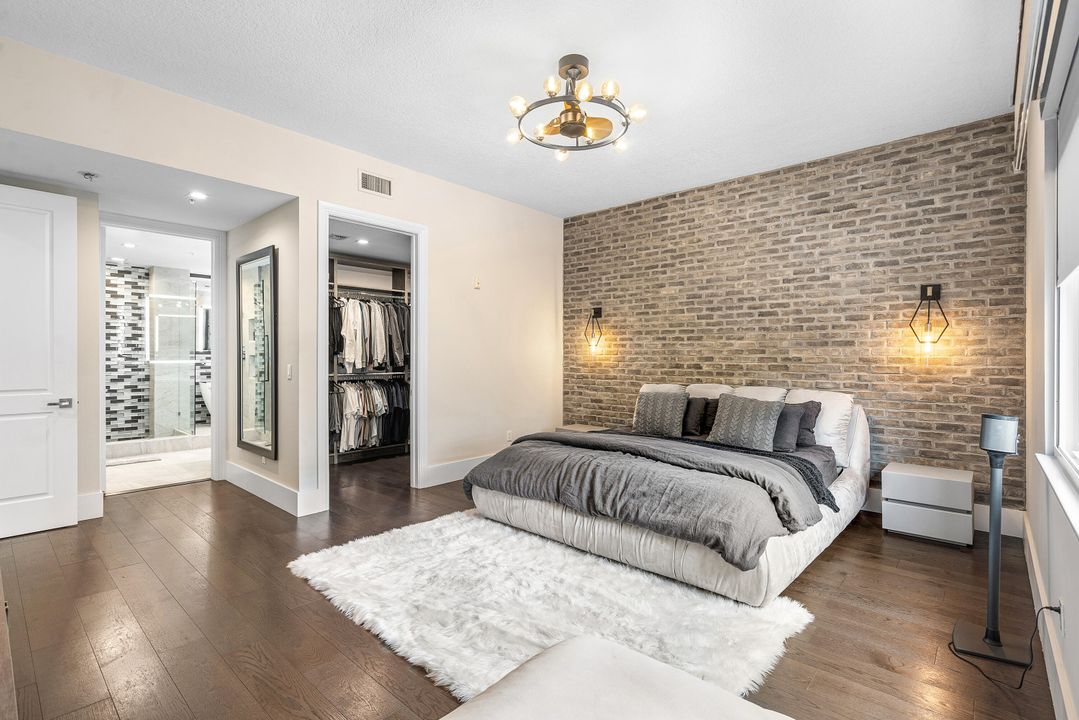 Active With Contract: $1,095,000 (2 beds, 2 baths, 1675 Square Feet)