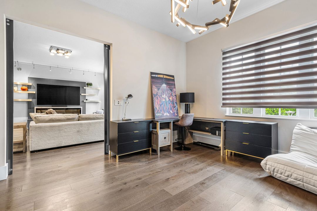 Active With Contract: $1,095,000 (2 beds, 2 baths, 1675 Square Feet)