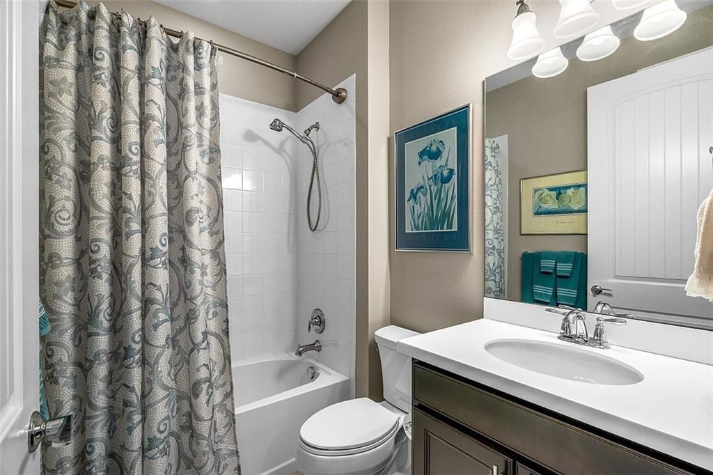 Active With Contract: $529,900 (2 beds, 2 baths, 1885 Square Feet)