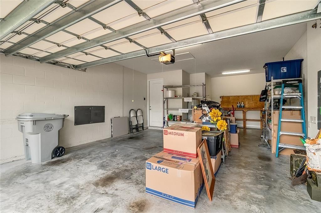 Active With Contract: $529,900 (2 beds, 2 baths, 1885 Square Feet)