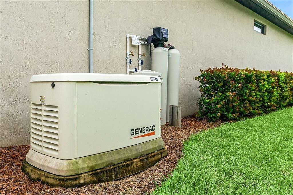 Active With Contract: $529,900 (2 beds, 2 baths, 1885 Square Feet)