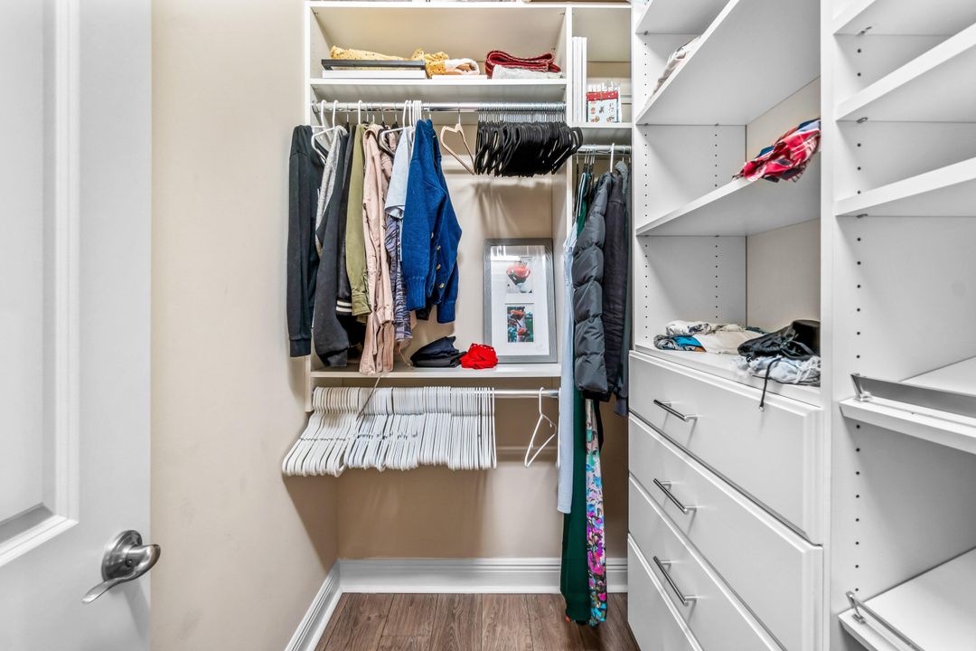 出租: $13,000 (4 贝兹, 4 浴室, 3080 平方英尺)