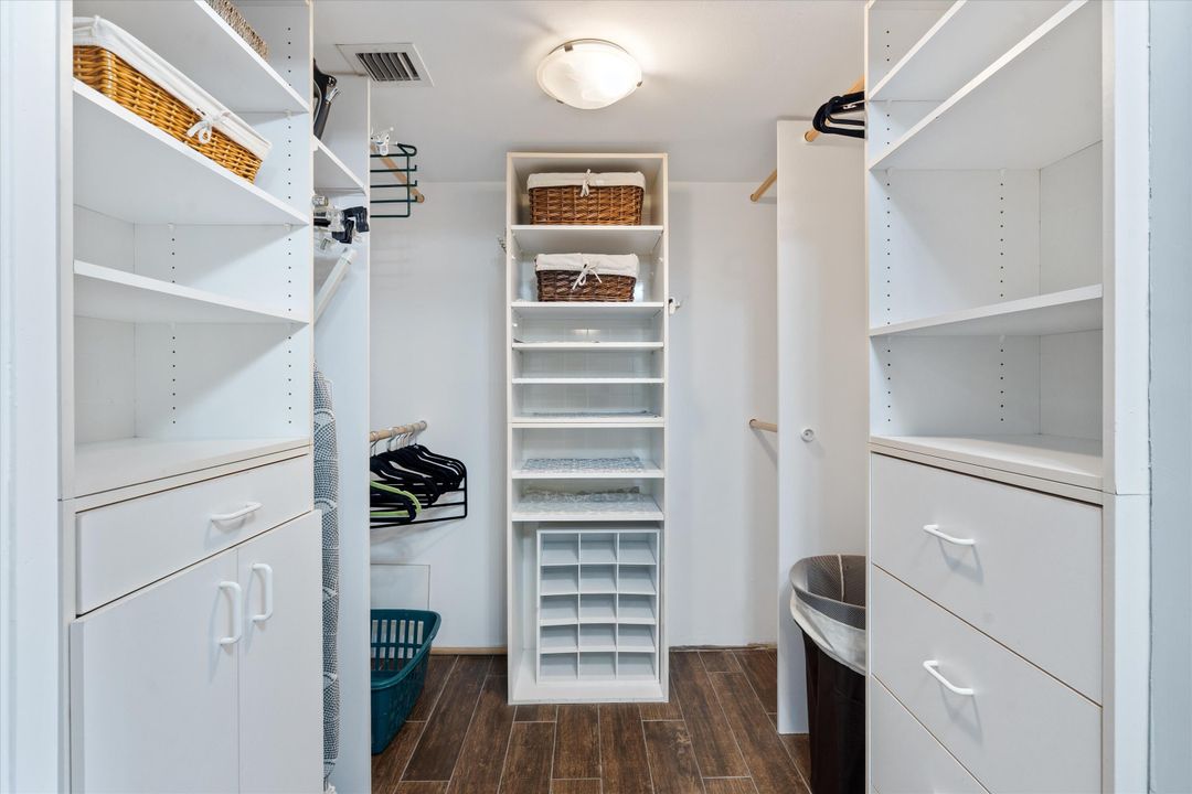 Под контрактом: $8,500 (3 спален, 2 ванн, 1448 Квадратных фут)