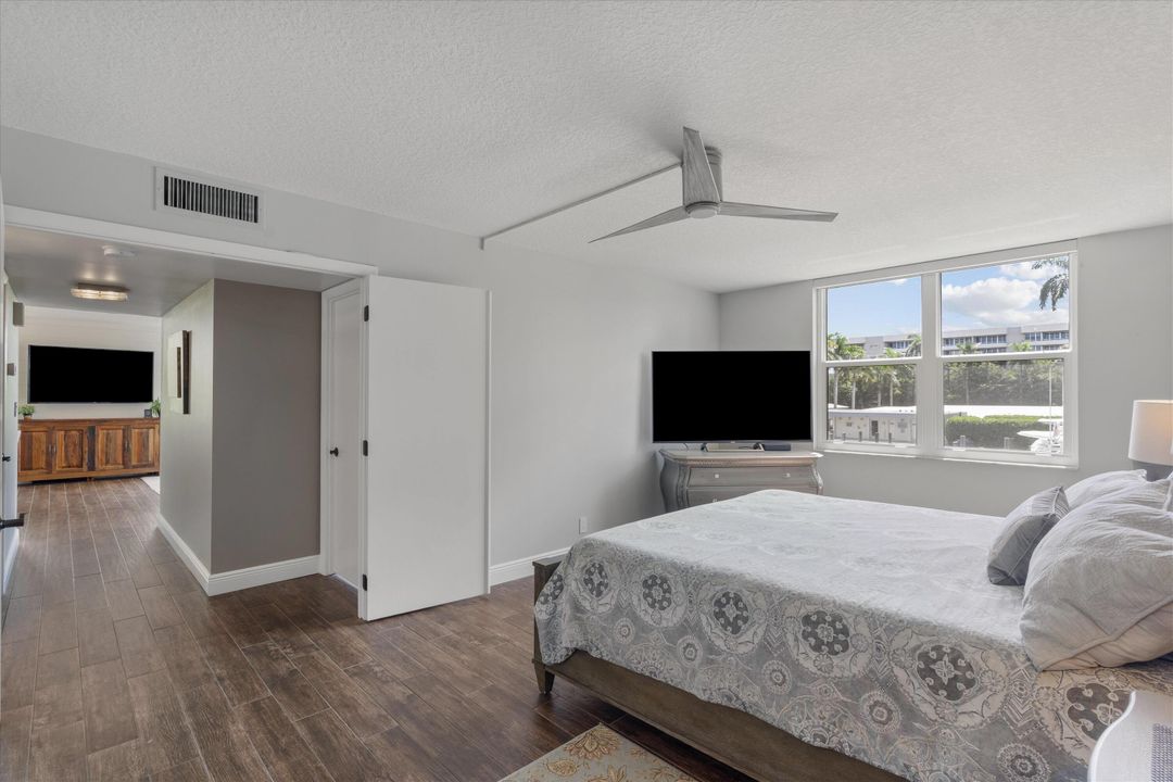 Под контрактом: $8,500 (3 спален, 2 ванн, 1448 Квадратных фут)