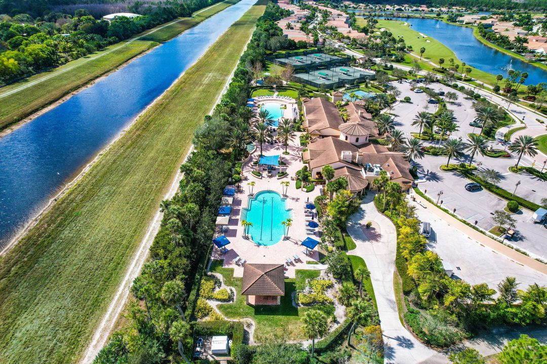 出租: $13,000 (4 贝兹, 4 浴室, 3080 平方英尺)