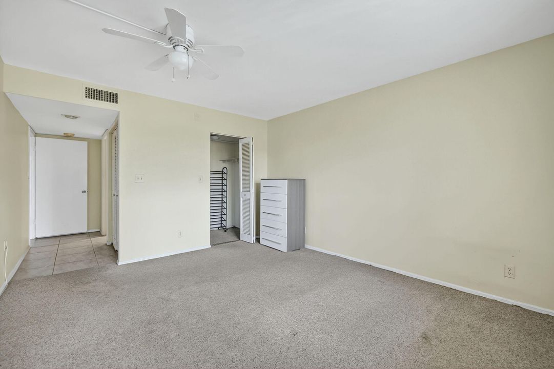 На продажу: $239,000 (1 спален, 1 ванн, 788 Квадратных фут)