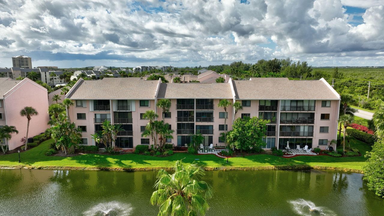 На продажу: $239,000 (1 спален, 1 ванн, 788 Квадратных фут)