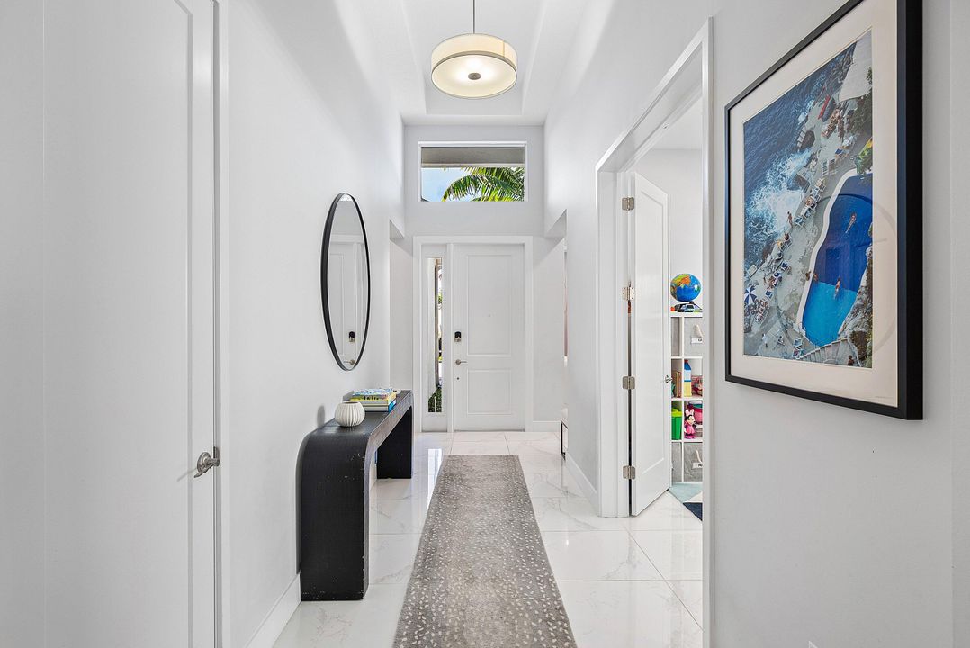 Active With Contract: $999,000 (3 beds, 3 baths, 2157 Square Feet)