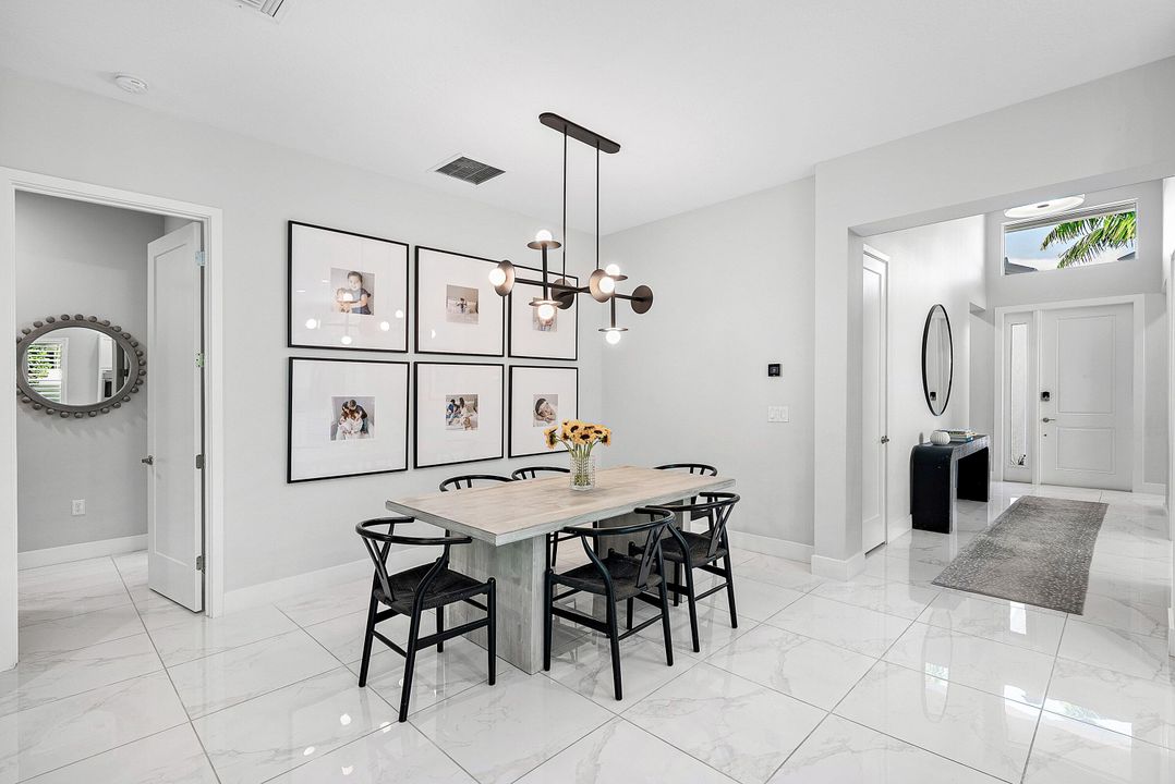 Active With Contract: $999,000 (3 beds, 3 baths, 2157 Square Feet)