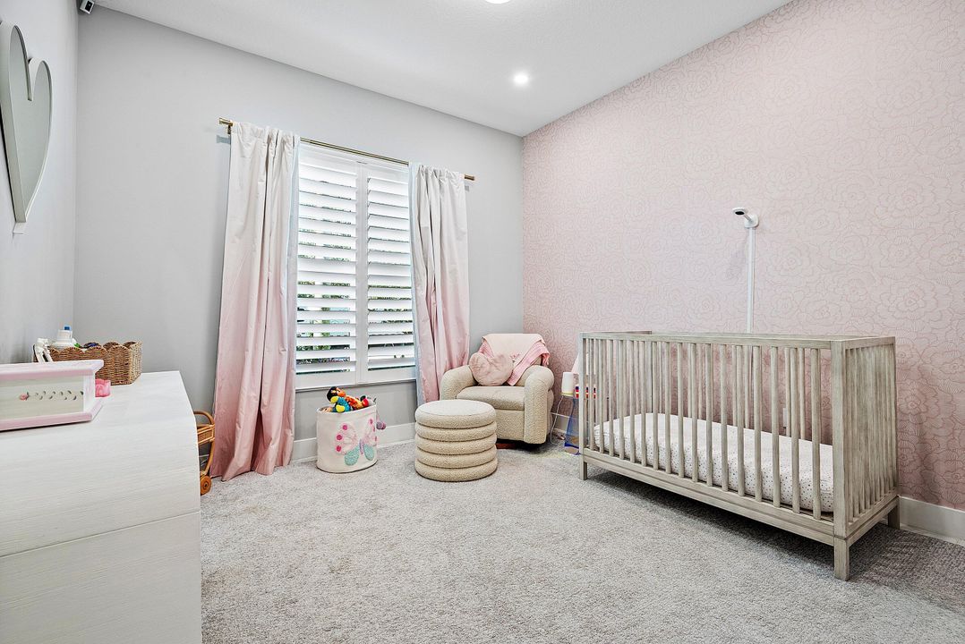 Active With Contract: $999,000 (3 beds, 3 baths, 2157 Square Feet)