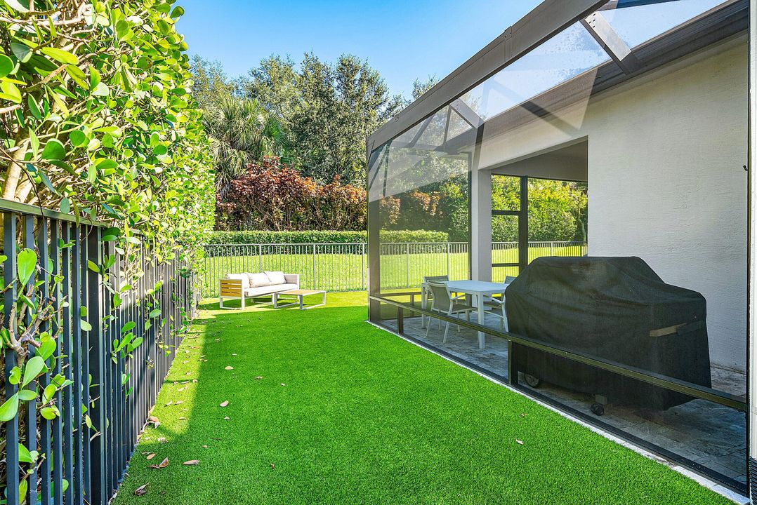 Active With Contract: $999,000 (3 beds, 3 baths, 2157 Square Feet)