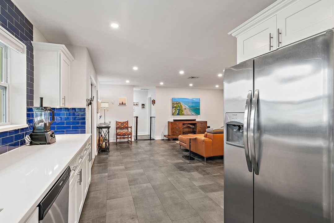 Active With Contract: $535,000 (3 beds, 2 baths, 1427 Square Feet)