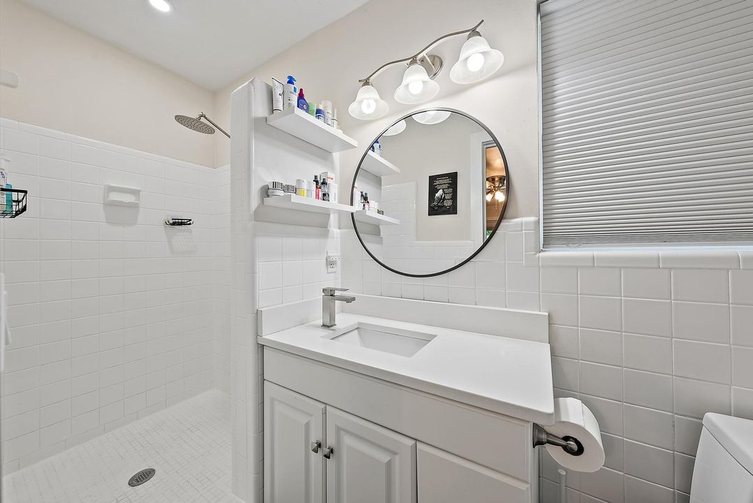 Active With Contract: $535,000 (3 beds, 2 baths, 1427 Square Feet)