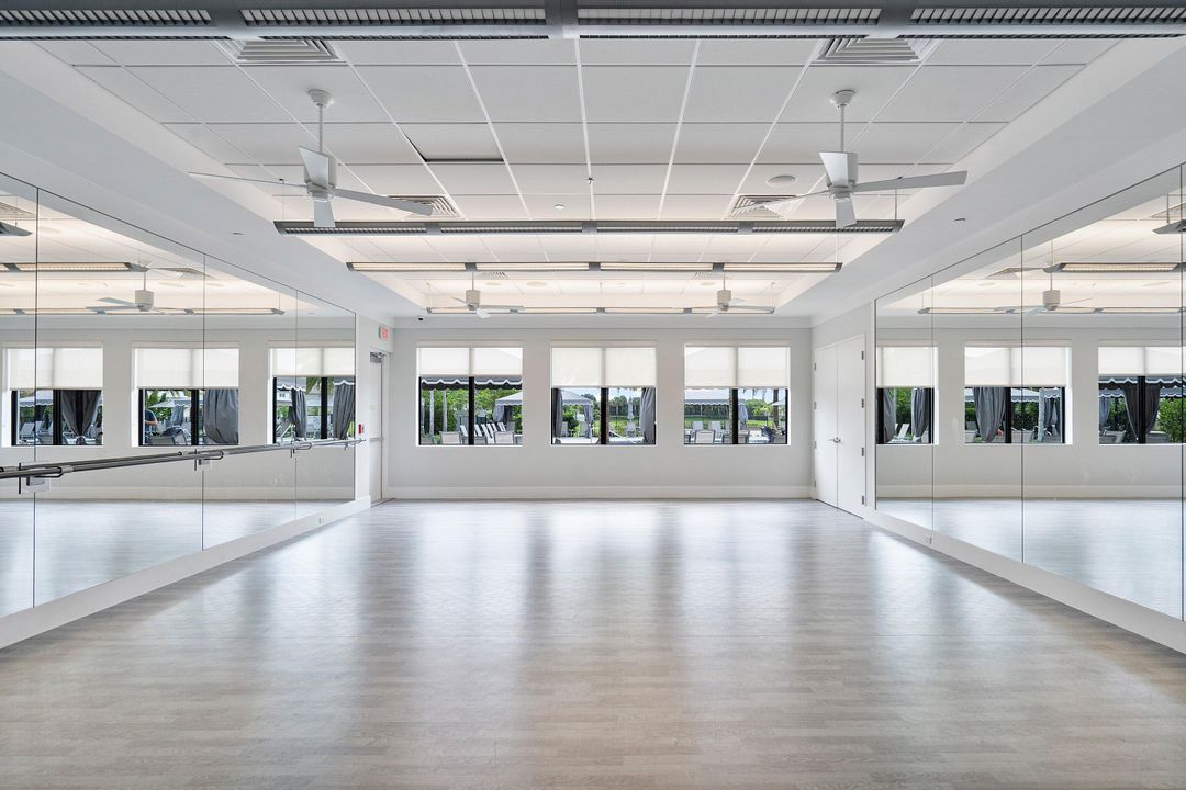 Active With Contract: $999,000 (3 beds, 3 baths, 2157 Square Feet)