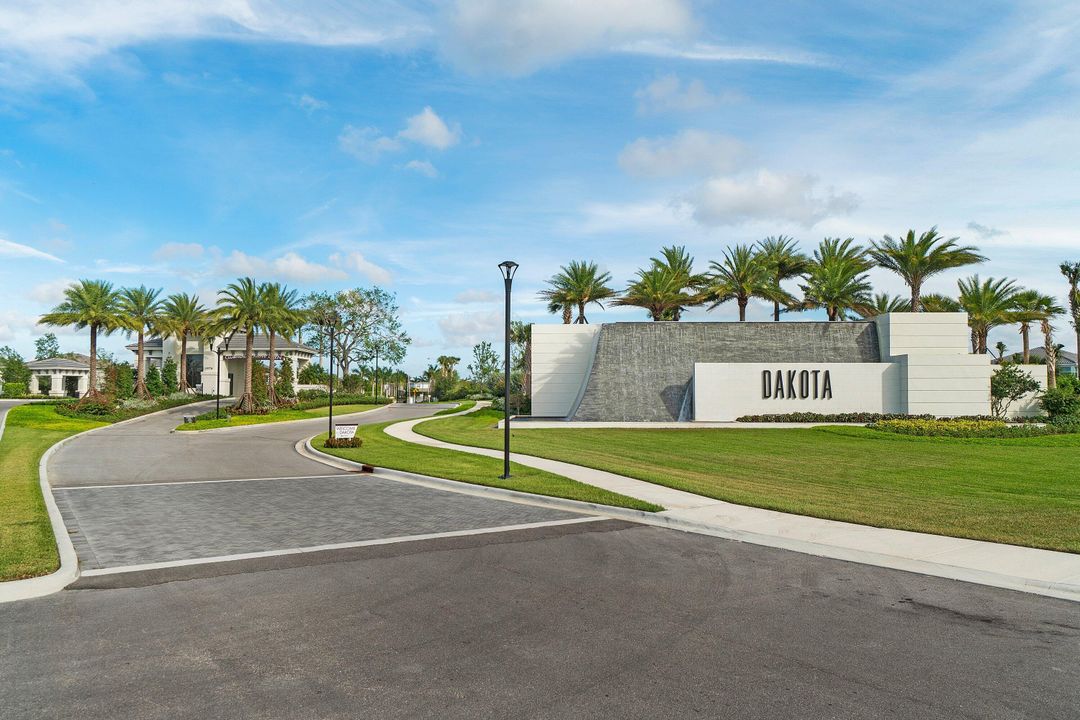 Active With Contract: $999,000 (3 beds, 3 baths, 2157 Square Feet)