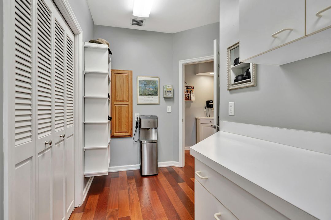 待售: $1,395,000 (4 贝兹, 3 浴室, 3360 平方英尺)